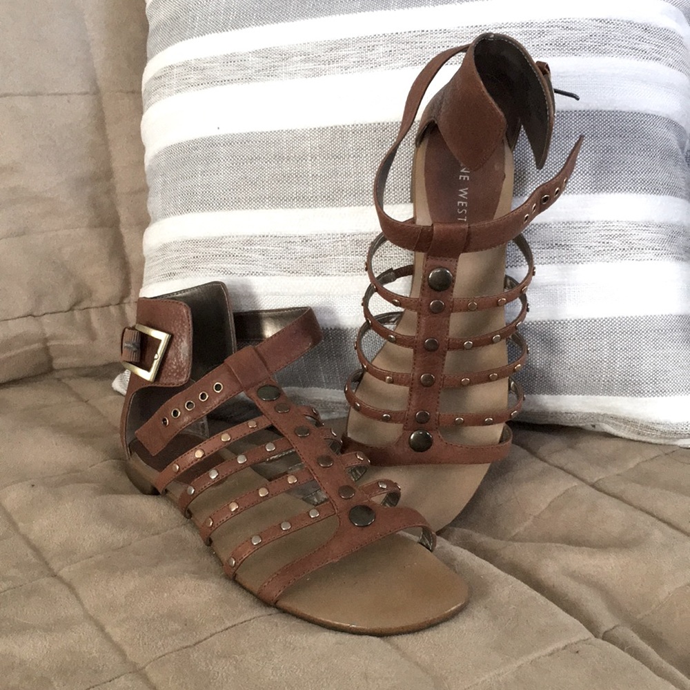 ☀️Nine West Gladiator Sandals😎